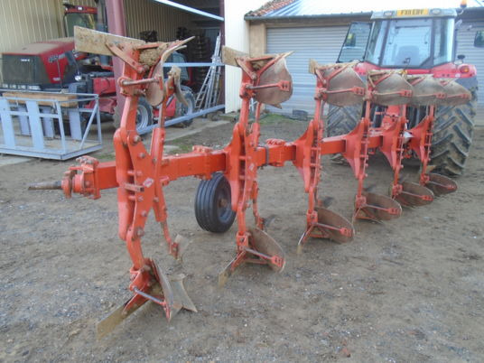 Kuhn MULTIMASTER 150 - Plow: picture 5 Kuhn MULTIMASTER 150 - Plow: picture 5