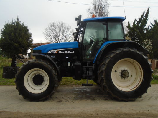 New Holland tm175 - Farm tractor: picture 4 New Holland tm175 - Farm tractor: picture 4
