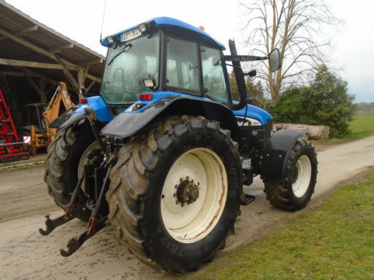 New Holland tm175 - Farm tractor: picture 3 New Holland tm175 - Farm tractor: picture 3