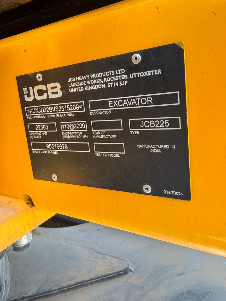 JCB 225 - Excavator: picture 3 JCB 225 - Excavator: picture 3