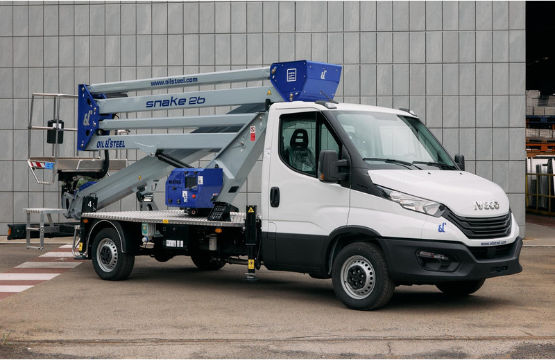 Oil & Steel Snake 26 Sobre IVECO 35S14 Distancia entre ejes 4100 mm - Aerial platform: picture 1 Oil & Steel Snake 26 Sobre IVECO 35S14 Distancia entre ejes 4100 mm - Aerial platform: picture 1