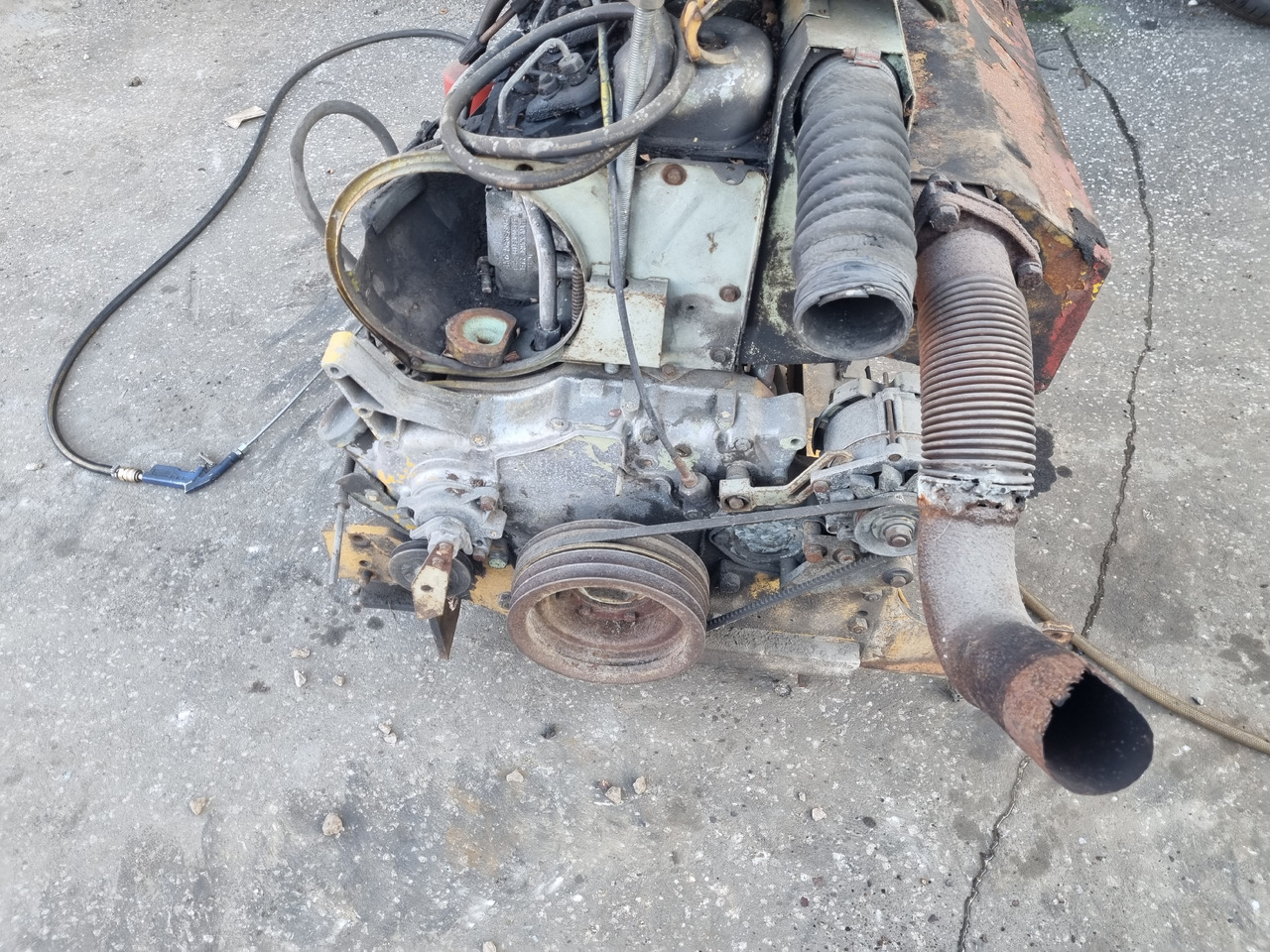 DEUTZ F4L912 - Engine for Construction machinery: picture 2 DEUTZ F4L912 - Engine for Construction machinery: picture 2