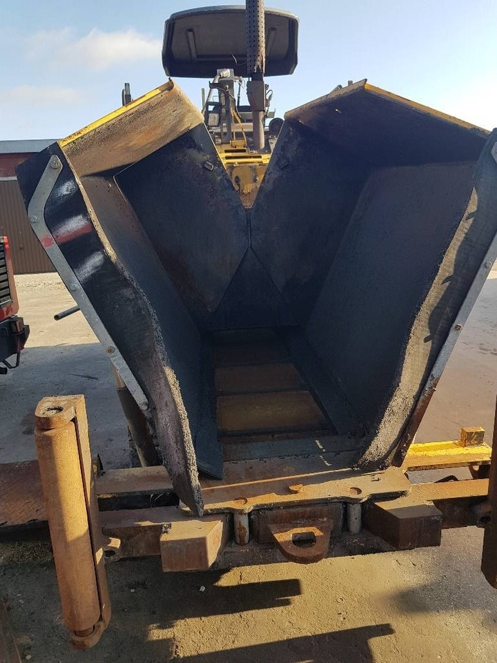 Volvo TITAN 2820 - Asphalt paver: picture 4 Volvo TITAN 2820 - Asphalt paver: picture 4