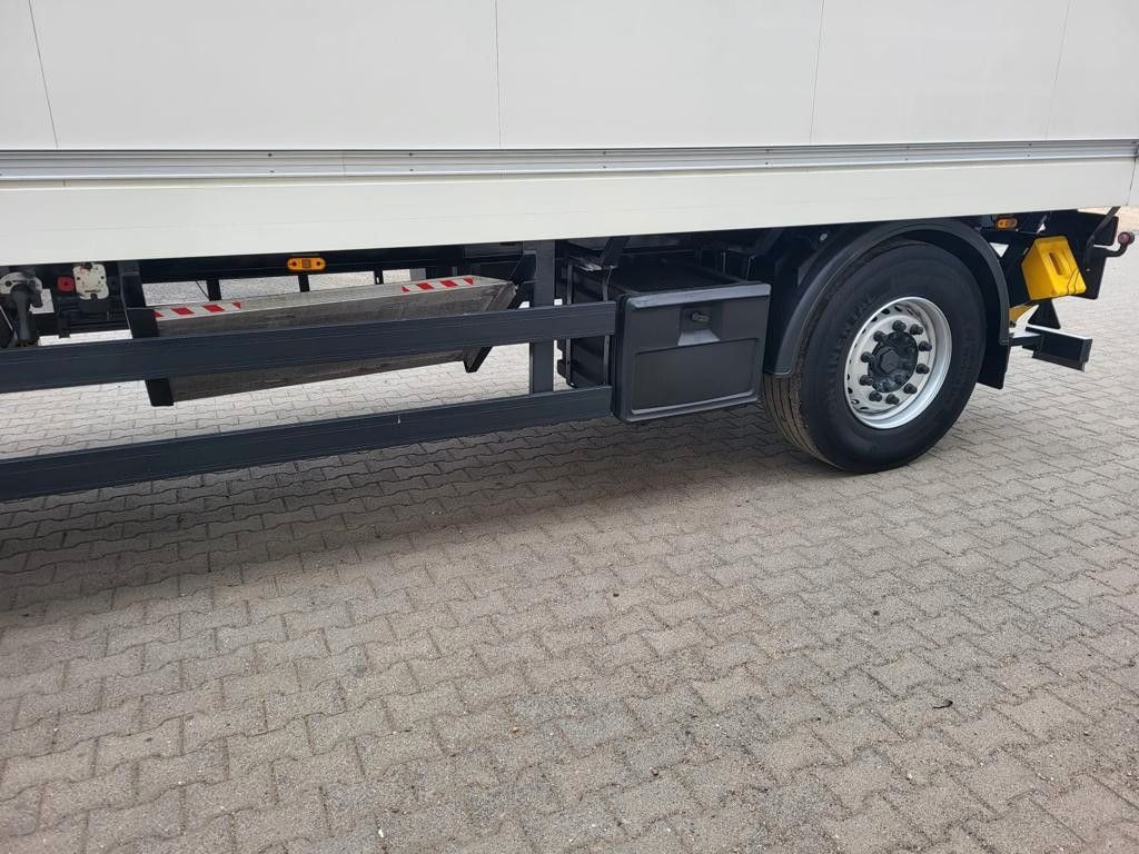 Lease a  Diversen Drehschemel Vermietung möglich LBW Durchladbar Drehschemel Vermietung möglich LBW Durchladbar Diversen Drehschemel Vermietung möglich LBW Durchladbar Drehschemel Vermietung möglich LBW Durchladbar: picture 14