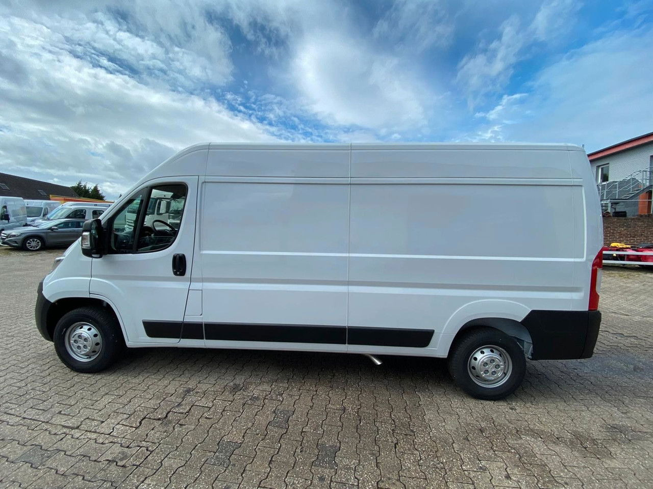 Opel Movano Cargo L3H2 - Panel van: picture 3 Opel Movano Cargo L3H2 - Panel van: picture 3