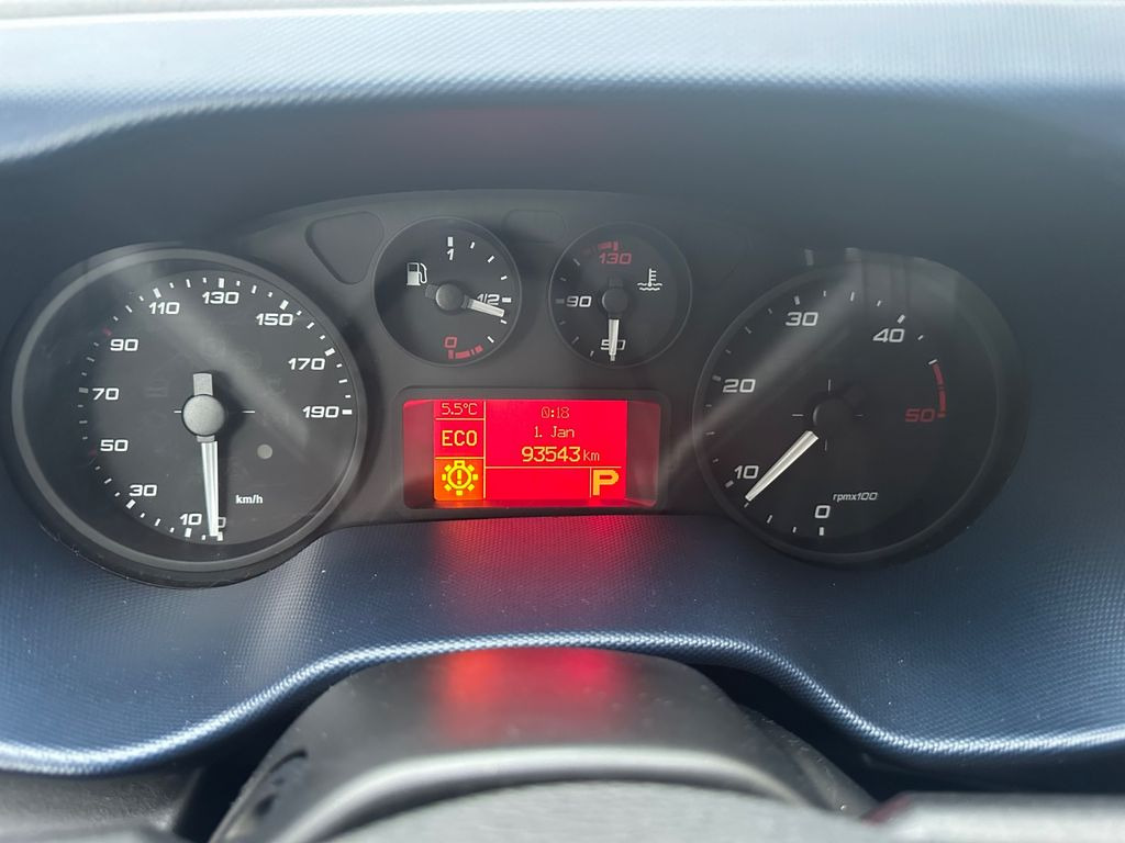 Panel van Iveco Daily 35S14 HiMatic L4H3 Maxi: picture 8