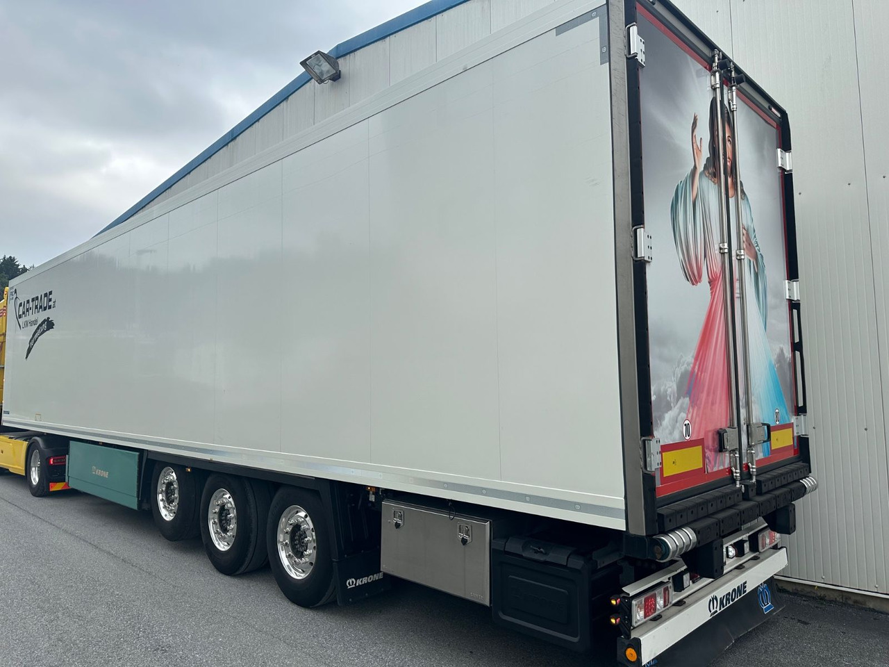 Krone SDR 27 Vector 1550 Doppelstock/Blumenbreit - Closed box semi-trailer: picture 4 Krone SDR 27 Vector 1550 Doppelstock/Blumenbreit - Closed box semi-trailer: picture 4