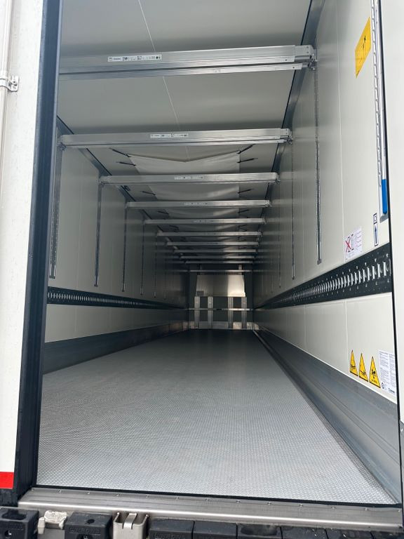 Krone SDR 27 Vector 1550 Doppelstock/Blumenbreit Krone SDR 27 Vector 1550 Doppelstock/Blumenbreit - Refrigerator semi-trailer: picture 5 Krone SDR 27 Vector 1550 Doppelstock/Blumenbreit Krone SDR 27 Vector 1550 Doppelstock/Blumenbreit - Refrigerator semi-trailer: picture 5