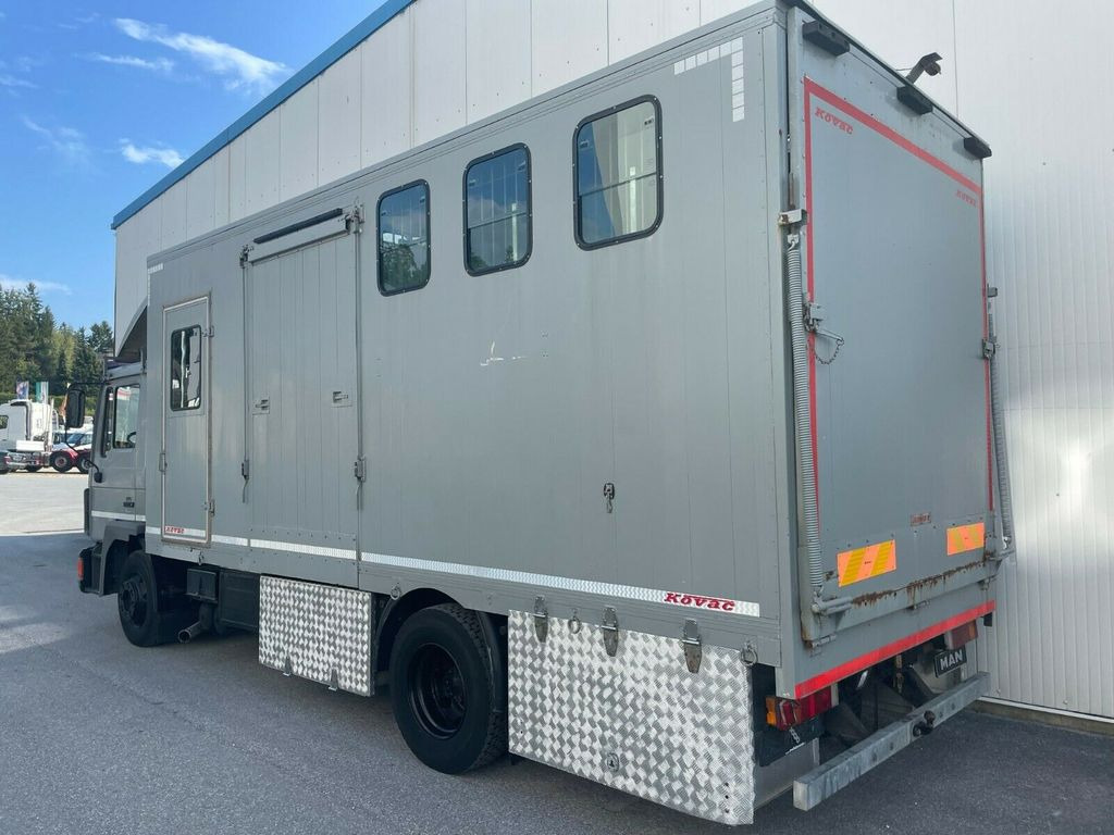 MAN 12.192 Pferdetransporter - Horse truck: picture 4 MAN 12.192 Pferdetransporter - Horse truck: picture 4