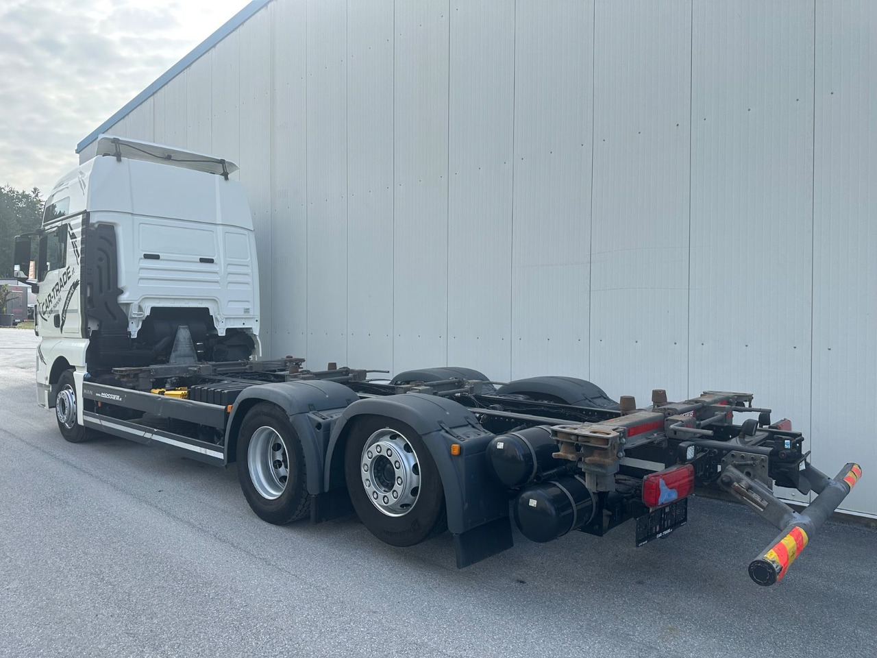 MAN TGX 26.470 - Container transporter/ Swap body truck: picture 3 MAN TGX 26.470 - Container transporter/ Swap body truck: picture 3