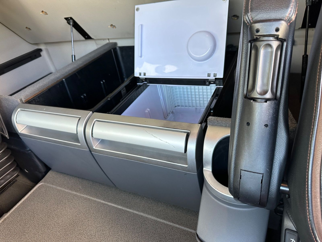 Tractor unit DAF XF 530 SSC Standklima Leder ALU Vollluft: picture 9