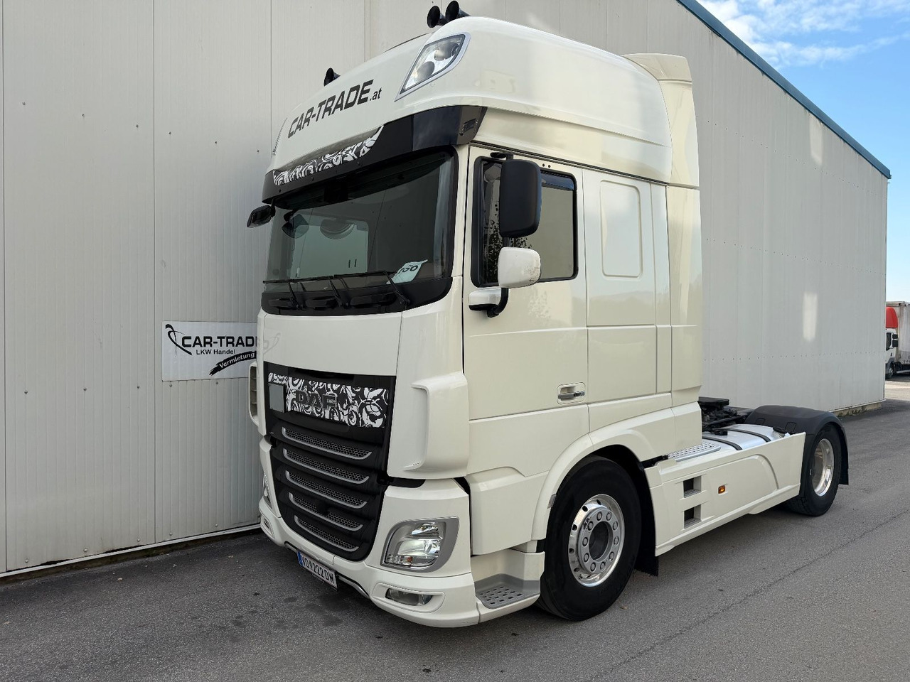 DAF XF 530  Vollausstattung Vollluft 2l-Hydraulik - Tractor unit: picture 1 DAF XF 530  Vollausstattung Vollluft 2l-Hydraulik - Tractor unit: picture 1