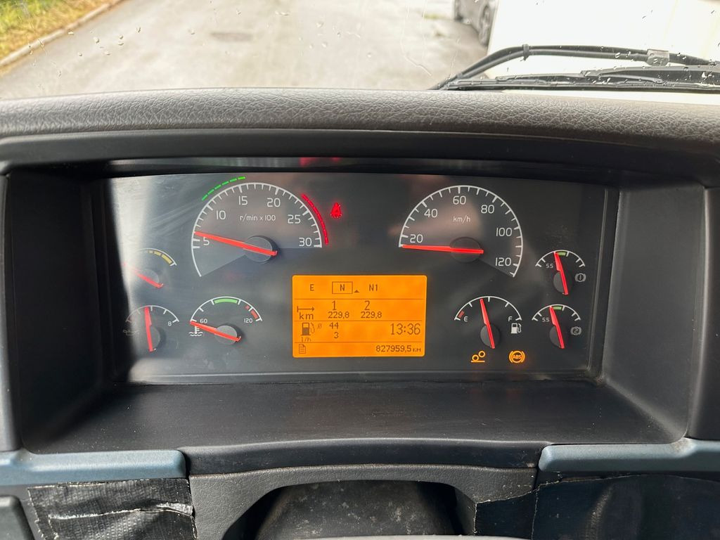 Lease a Volvo FM 440 VEB+ Analog Supra 850 Volvo FM 440 VEB+ Analog Supra 850: picture 6 Lease a Volvo FM 440 VEB+ Analog Supra 850 Volvo FM 440 VEB+ Analog Supra 850: picture 6