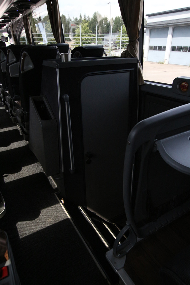 Coach MERCEDES-BENZ Travego RHD-L: picture 17