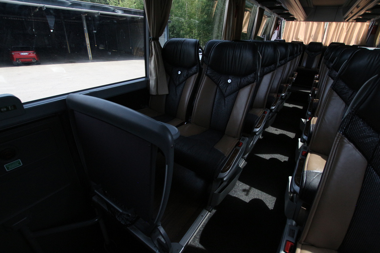 Coach MERCEDES-BENZ Travego RHD-L: picture 16