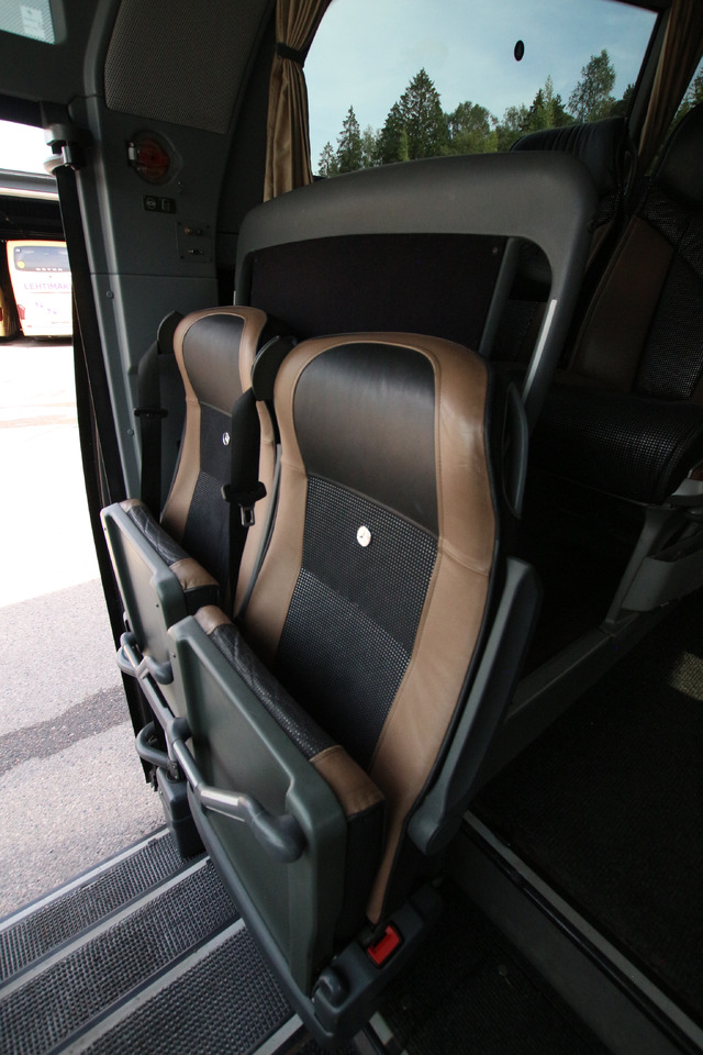 Coach MERCEDES-BENZ Travego RHD-L: picture 12