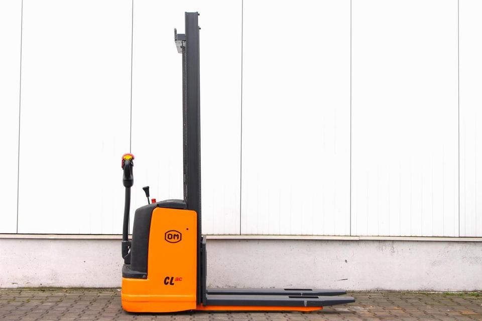 OM CL10,5ac - Batterie NEU - Stacker: picture 2 OM CL10,5ac - Batterie NEU - Stacker: picture 2