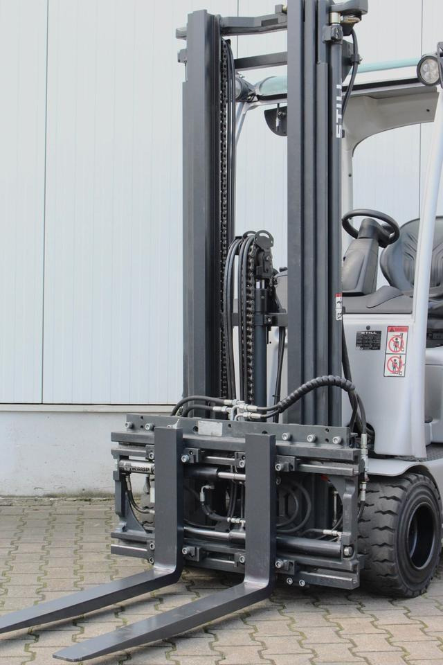 Lease a STILL RX20-18 Triplex Zinkenversteller STILL RX20-18 Triplex Zinkenversteller: picture 14