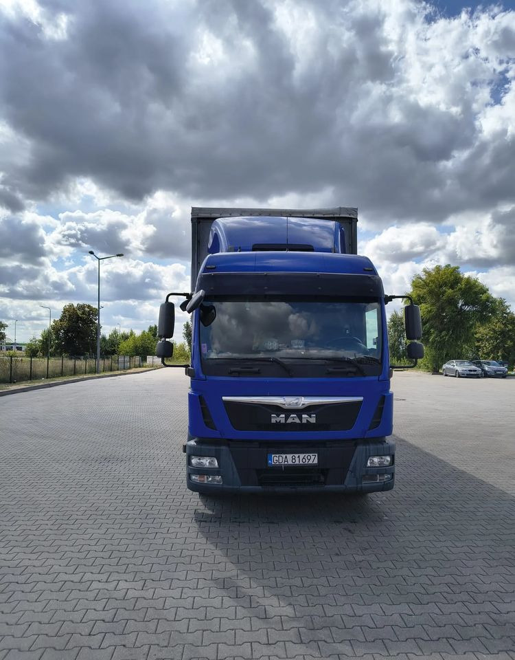 MAN TGL 12.250 - Curtainsider truck: picture 1 MAN TGL 12.250 - Curtainsider truck: picture 1