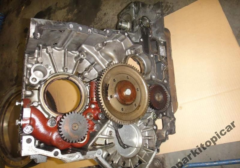 Deutz SILNIK BF6M1015C BF8M1015C POMPA OLEJU - Engine for Truck: picture 1 Deutz SILNIK BF6M1015C BF8M1015C POMPA OLEJU - Engine for Truck: picture 1