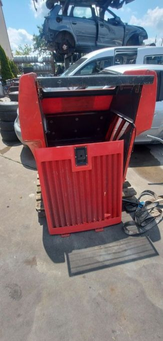 Body and exterior for Wheel loader O&K L 15.5 klapa tyl: picture 10