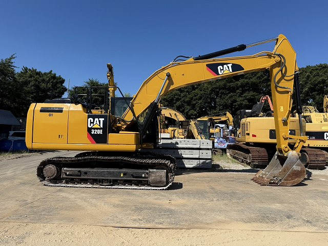Crawler excavator CAT 320E-2: picture 6