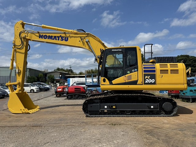 KOMATSU PC200-11 - Crawler excavator: picture 2 KOMATSU PC200-11 - Crawler excavator: picture 2