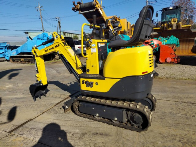YANMAR SV05-D - Mini excavator: picture 2 YANMAR SV05-D - Mini excavator: picture 2