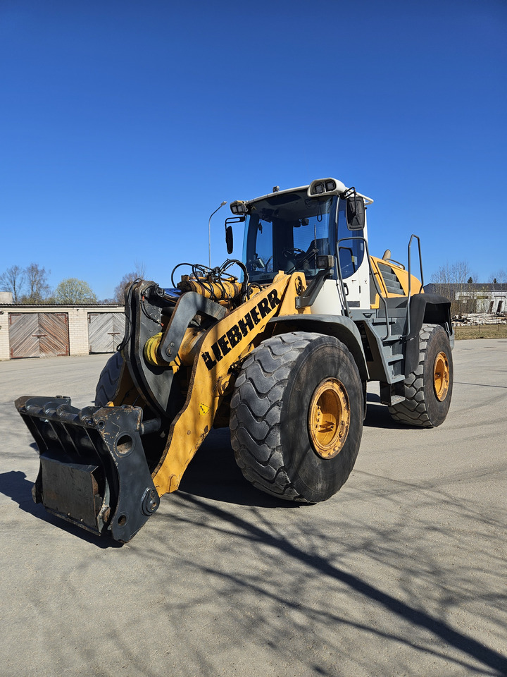LIEBHERR L566 - Wheel loader: picture 1 LIEBHERR L566 - Wheel loader: picture 1