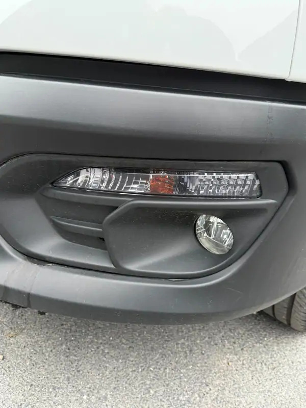 Lease a Iveco Daily 35-140 *L3H2*DISPO DE STOCK*Airco*Cruise control Iveco Daily 35-140 *L3H2*DISPO DE STOCK*Airco*Cruise control: picture 18 Lease a Iveco Daily 35-140 *L3H2*DISPO DE STOCK*Airco*Cruise control Iveco Daily 35-140 *L3H2*DISPO DE STOCK*Airco*Cruise control: picture 18