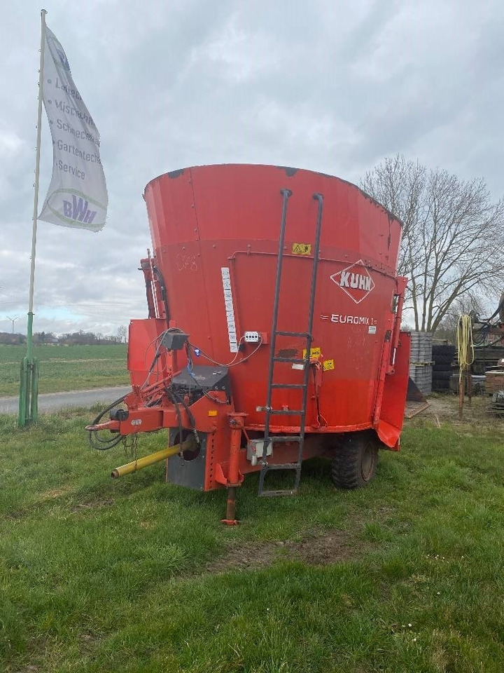 Kuhn EuroMix - Forage mixer wagon: picture 4 Kuhn EuroMix - Forage mixer wagon: picture 4