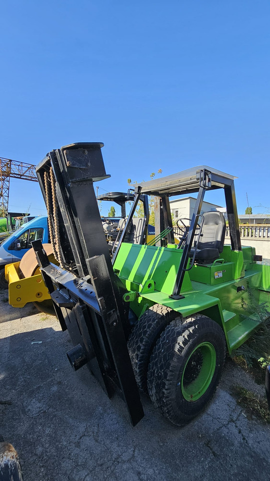Rough terrain forklift CATERPILLAR V330B: picture 11