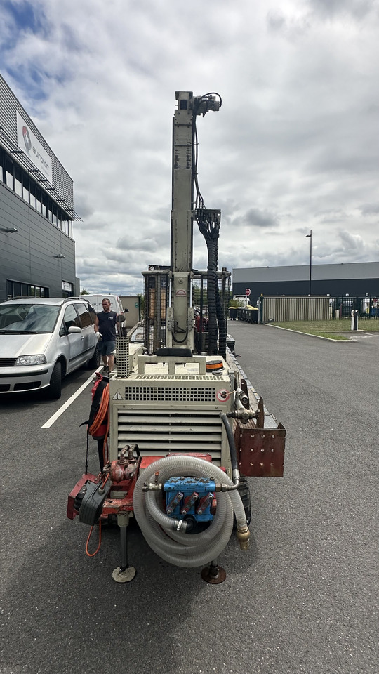 Comacchio GEO 205 - Drilling rig: picture 4 Comacchio GEO 205 - Drilling rig: picture 4