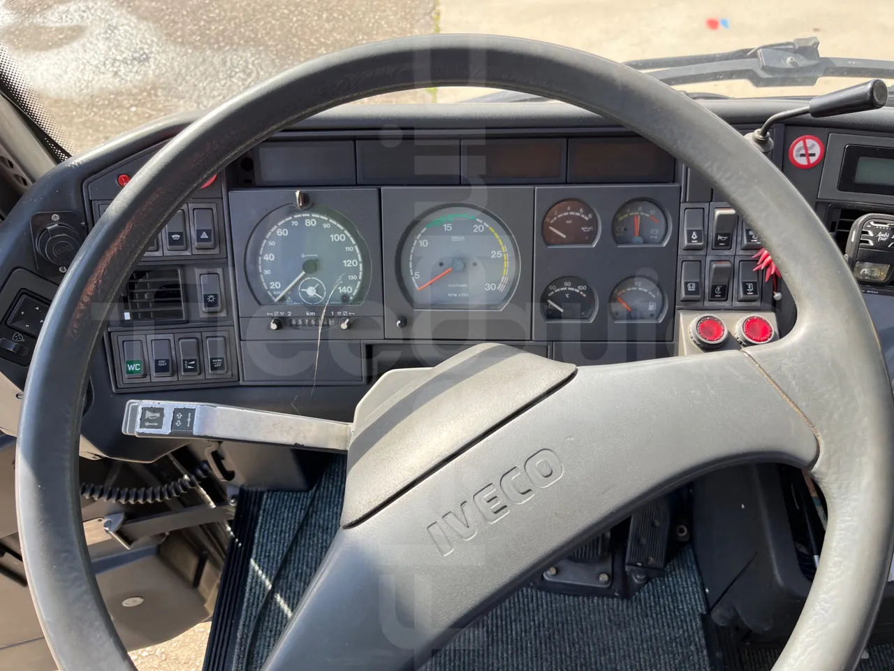 Iveco 380 - Coach: picture 3 Iveco 380 - Coach: picture 3