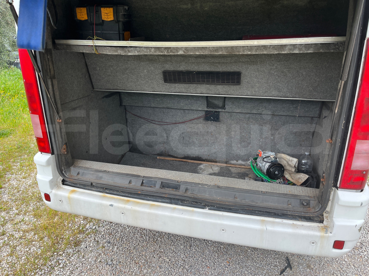 Minibus, Passenger van Iveco Daily: picture 7
