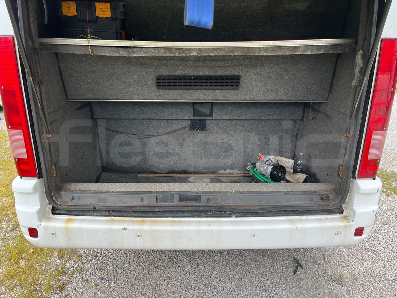 Minibus, Passenger van Iveco Daily: picture 8