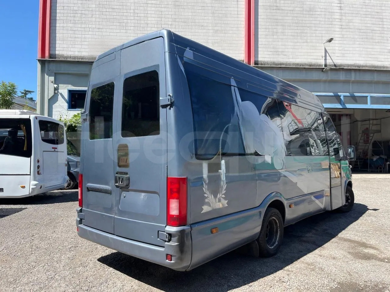 Suburban bus Iveco Daily: picture 11 Suburban bus Iveco Daily: picture 11