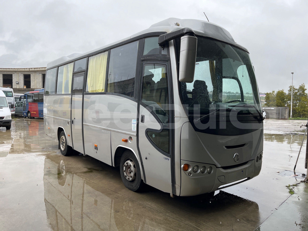 Iveco Eurocargo - Coach: picture 1 Iveco Eurocargo - Coach: picture 1