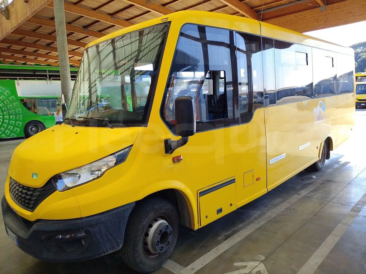Iveco Indcar - School bus: picture 4 Iveco Indcar - School bus: picture 4