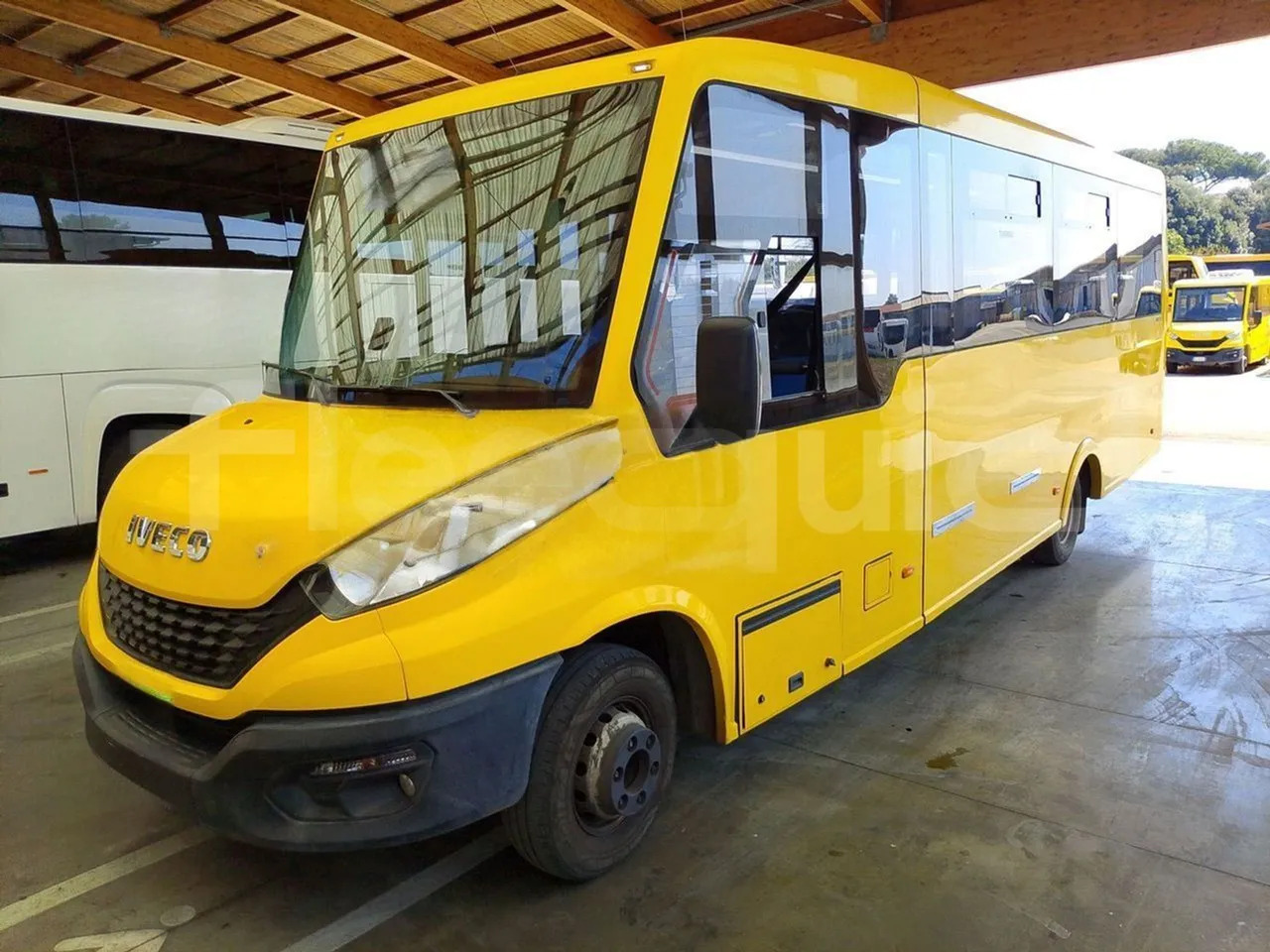 Iveco Indcar - School bus: picture 4 Iveco Indcar - School bus: picture 4
