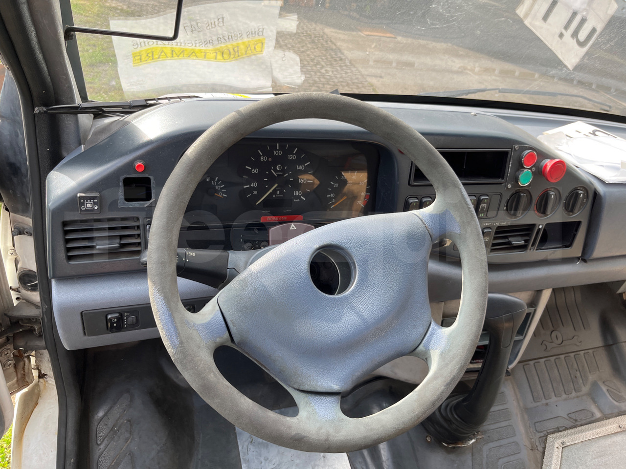 Lease a  Mercedes-Benz 414T Mercedes-Benz 414T: picture 14 Lease a  Mercedes-Benz 414T Mercedes-Benz 414T: picture 14