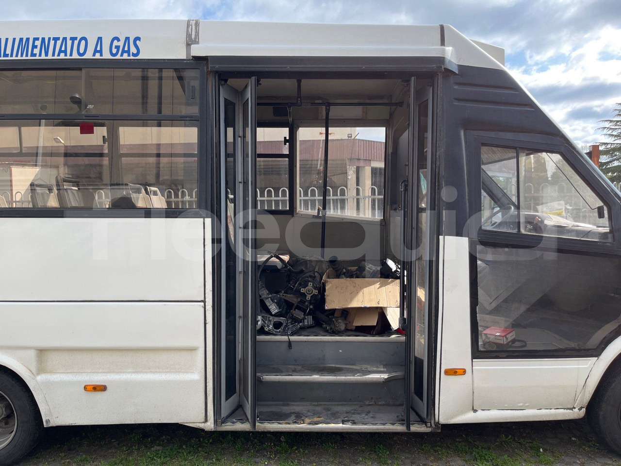 Lease a  Mercedes-Benz 414T Mercedes-Benz 414T: picture 10 Lease a  Mercedes-Benz 414T Mercedes-Benz 414T: picture 10