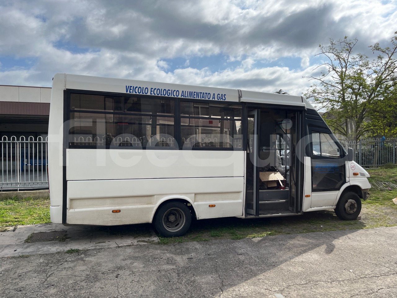 Lease a  Mercedes-Benz 414T Mercedes-Benz 414T: picture 9 Lease a  Mercedes-Benz 414T Mercedes-Benz 414T: picture 9