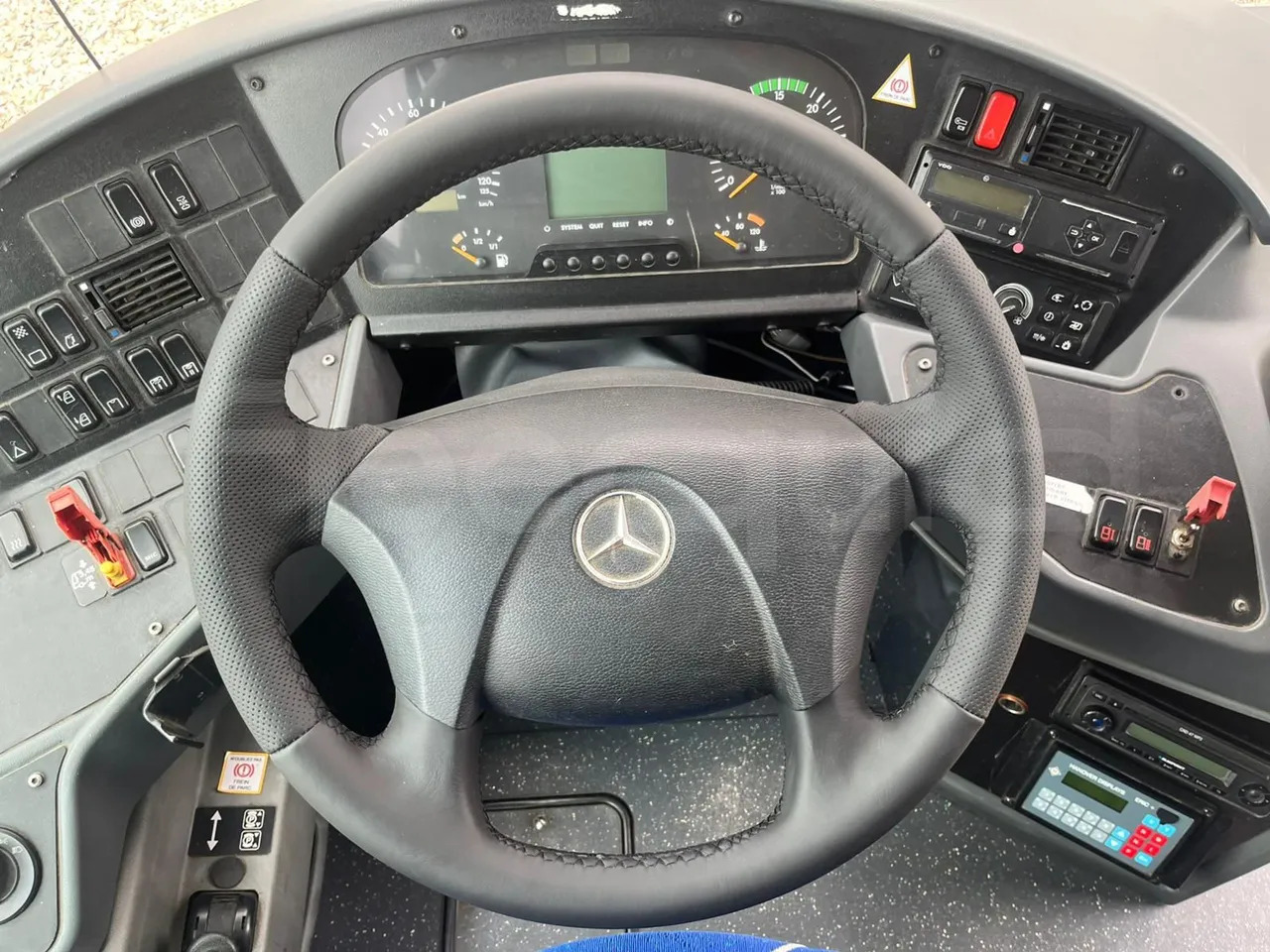 Suburban bus Mercedes-Benz Intouro: picture 18 Suburban bus Mercedes-Benz Intouro: picture 18