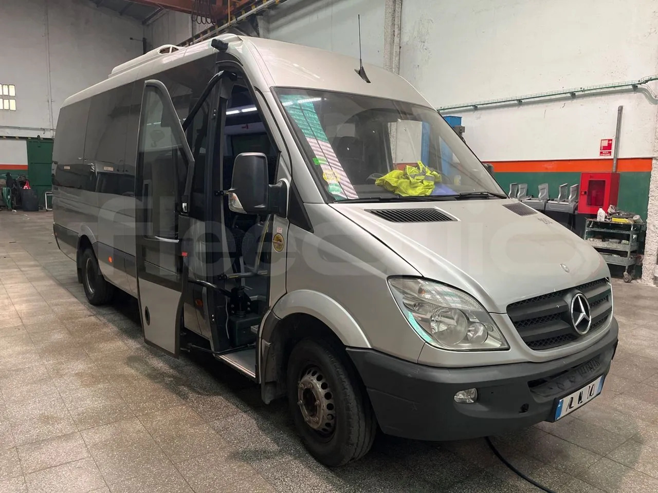 Minibus, Passenger van Mercedes-Benz Sprinter: picture 10
