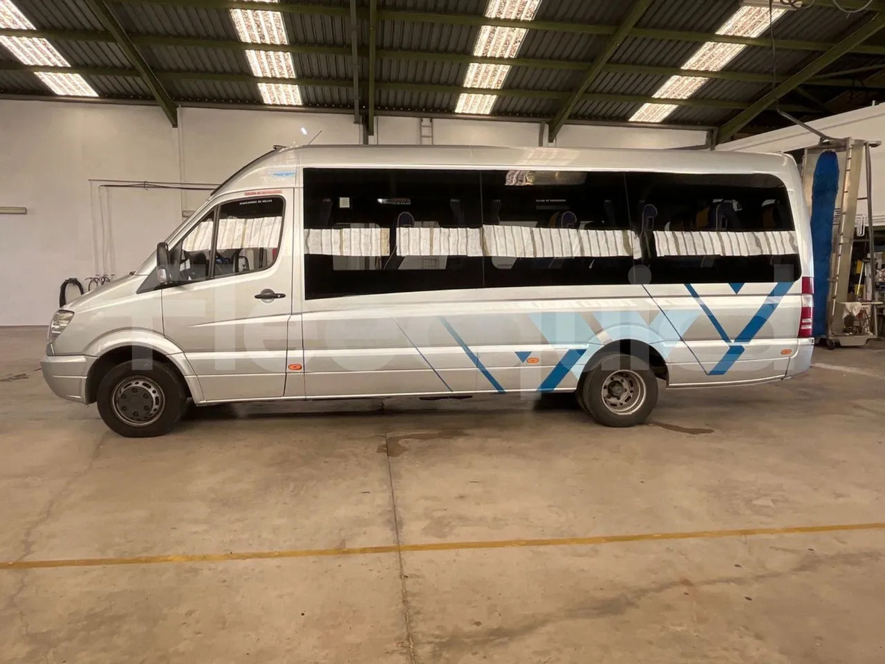 Lease a  Mercedes-Benz Sprinter Mercedes-Benz Sprinter: picture 6