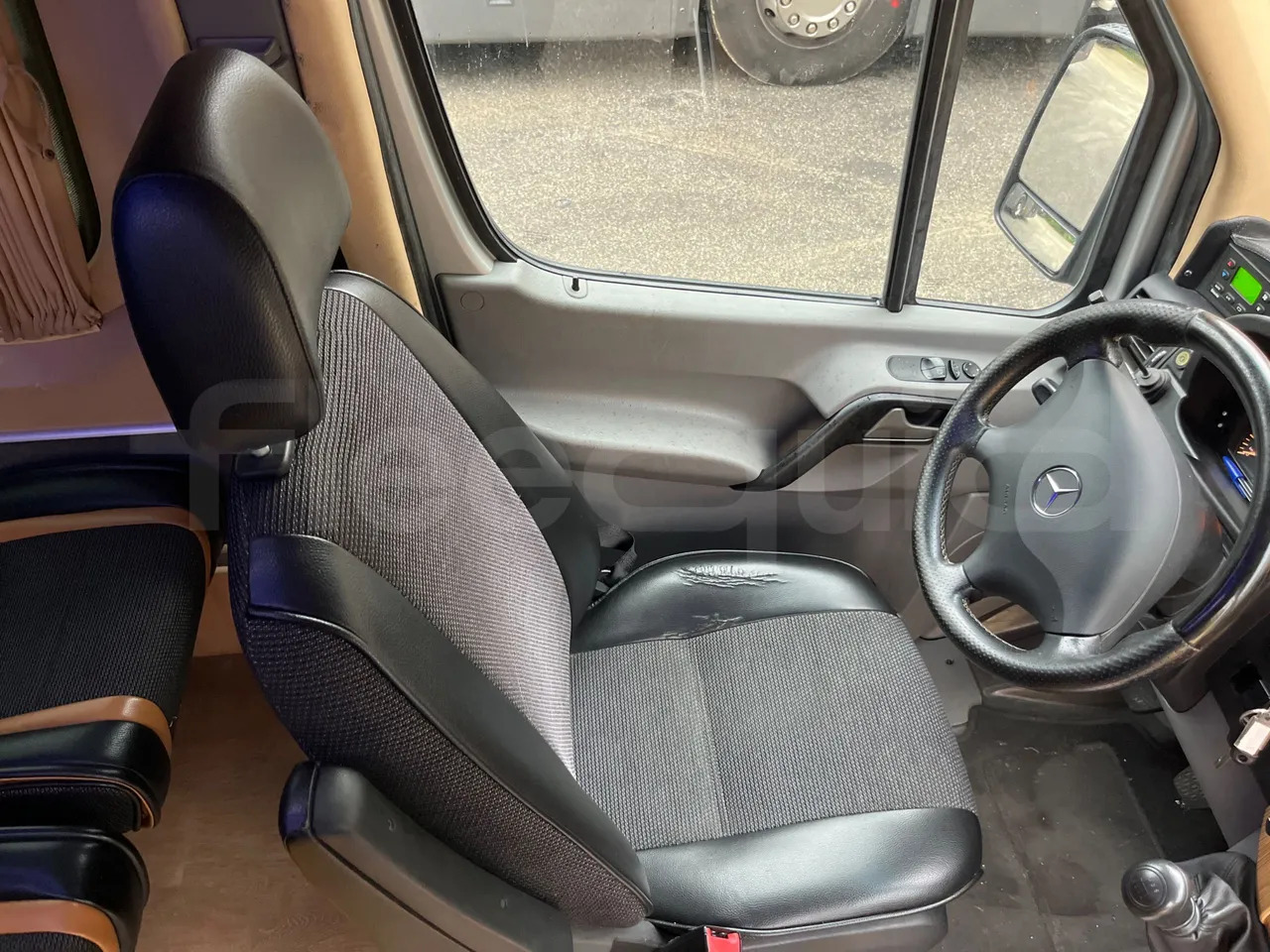 Suburban bus Mercedes-Benz Sprinter: picture 17 Suburban bus Mercedes-Benz Sprinter: picture 17