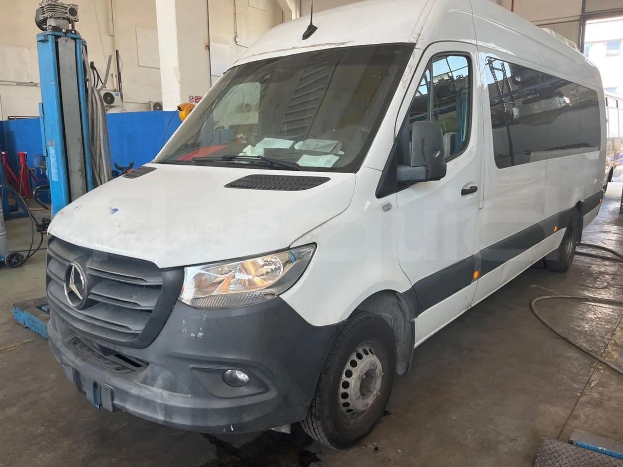 Mercedes-Benz Sprinter - Minibus, Passenger van: picture 4 Mercedes-Benz Sprinter - Minibus, Passenger van: picture 4