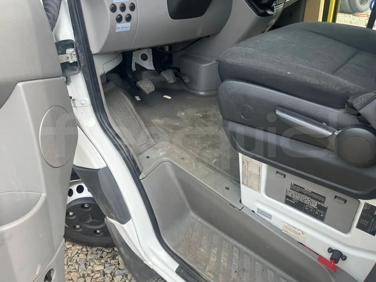 Coach Mercedes-Benz Sprinter: picture 13