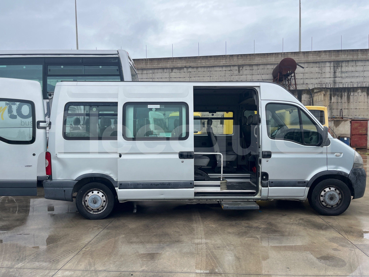 Lease a  Nissan Interstar Nissan Interstar: picture 8 Lease a  Nissan Interstar Nissan Interstar: picture 8